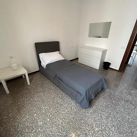 Nocleg ze śniadaniem Bed Station -self Check In- Bergamo